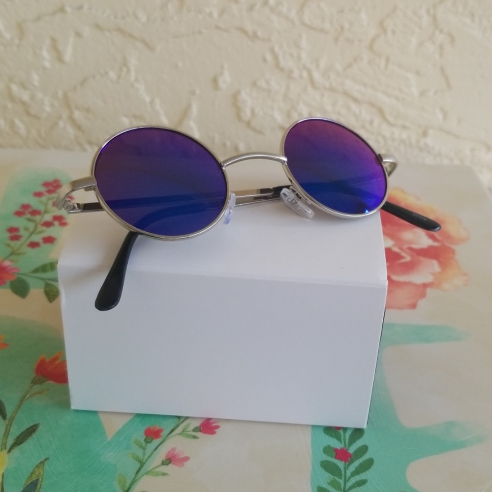 New  MIRROR XSMALL ROUND WOMAN  SUNGLASSES - Picture 4 of 4